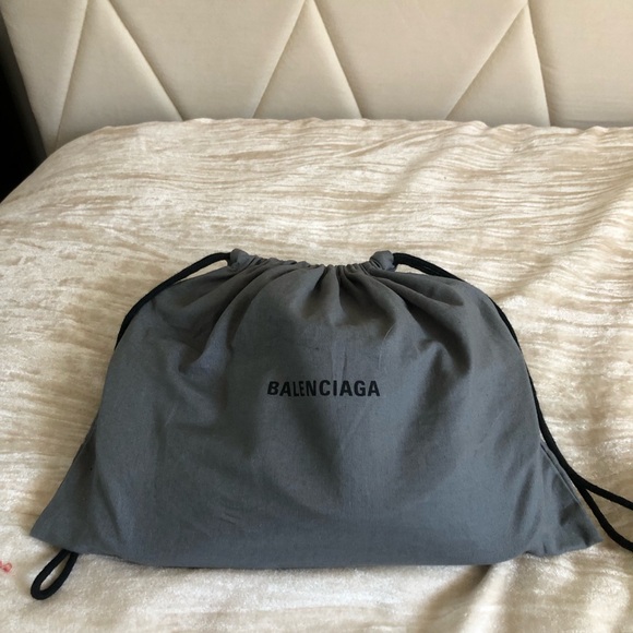 Balenciaga Gossip bag , forest green , Mint condition, comes with dust bag. - Picture 5 of 5